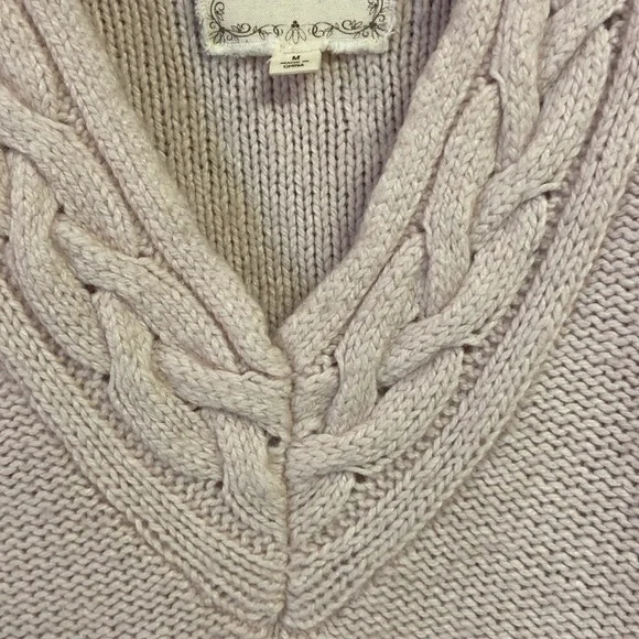 Kenzie Mixed Fabric Cable Knit Pink V-neck Sweater Medium - Picture 8 of 11